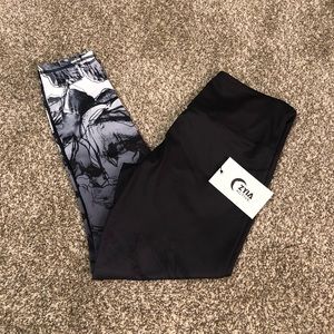 NWT Zyia Active Leggings!